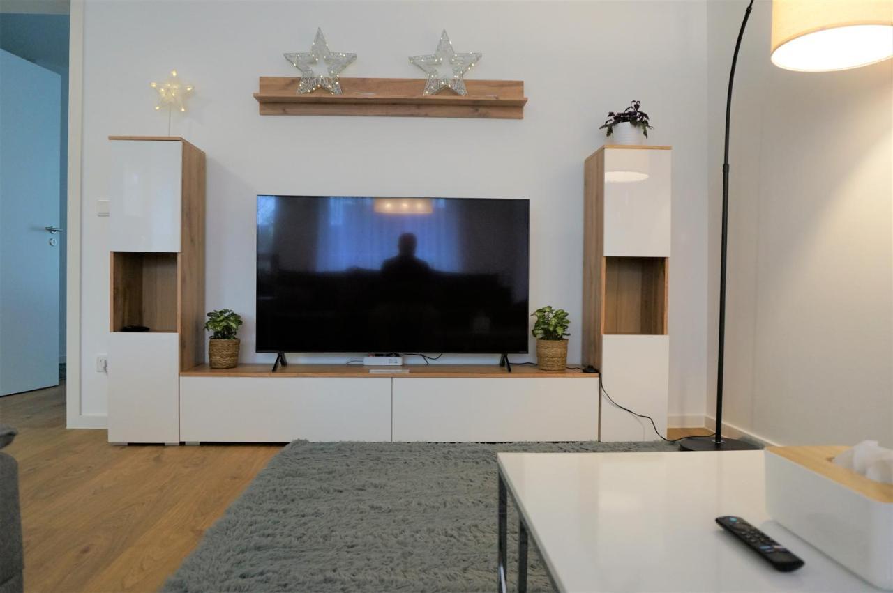 Mein Apartment, Stars Mit Balkon Und Klima Fuer Bis Zu 4 Personen 法兰肯塔尔 外观 照片